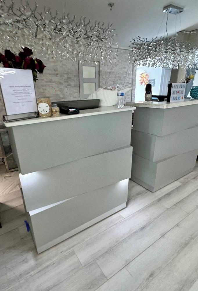 Ocean Sands Beach Boutique Inn - 1 Acre Private Beach