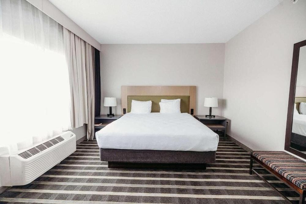 Parkview Inn & Suites Lancaster