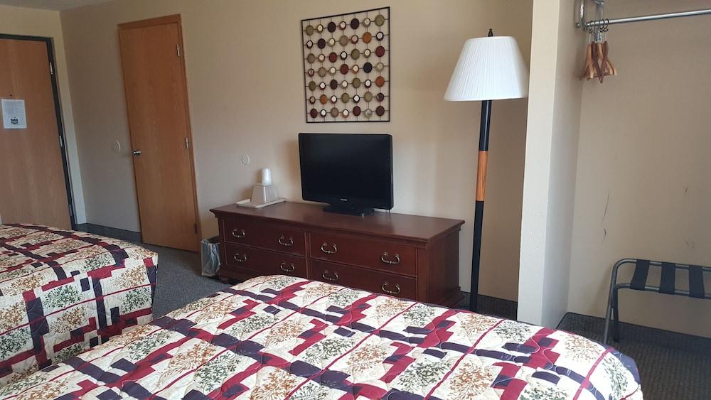 Knights Inn Grand Forks