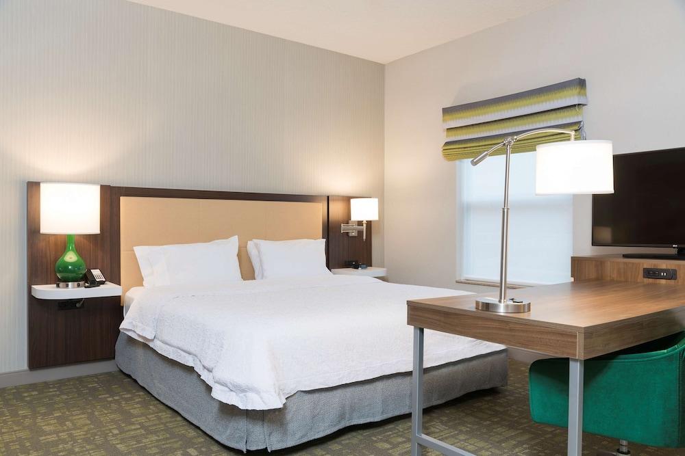 Hampton Inn & Suites East Lansing/Okemos
