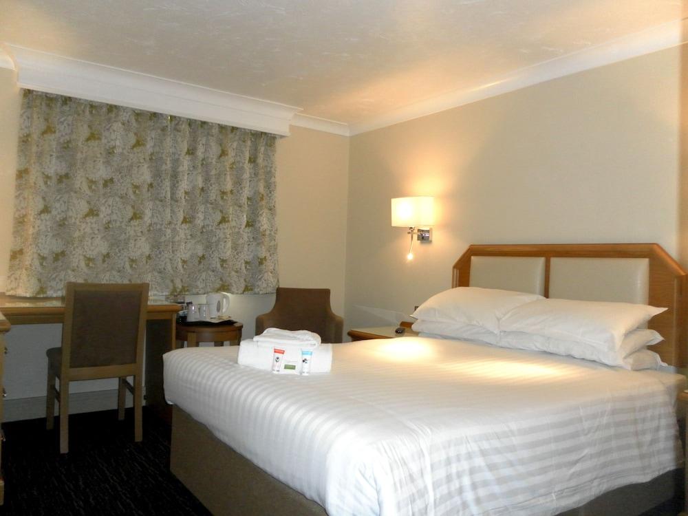 Best Western Chilworth Manor Hotel