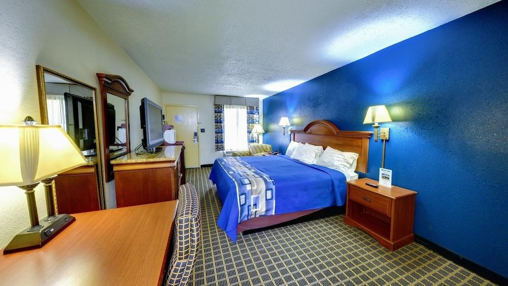 Dahlonega Mountain Inn