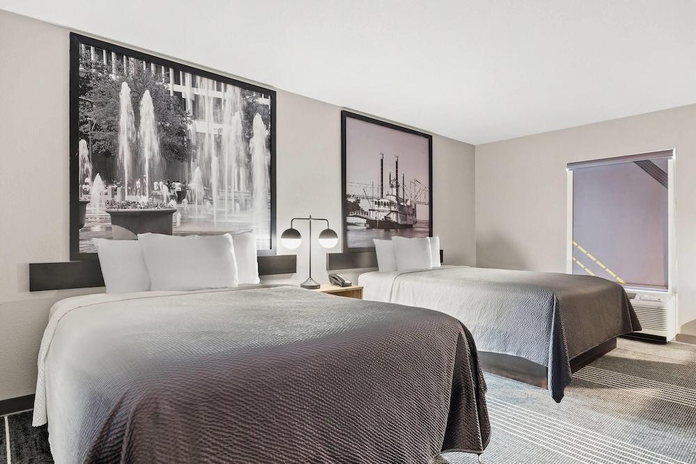 Super 8 by Wyndham Harrison AR