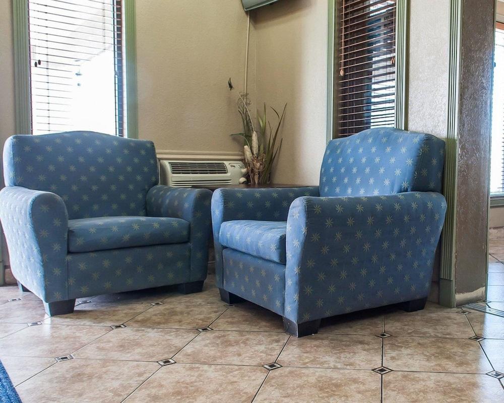 Rodeway Inn Farmington