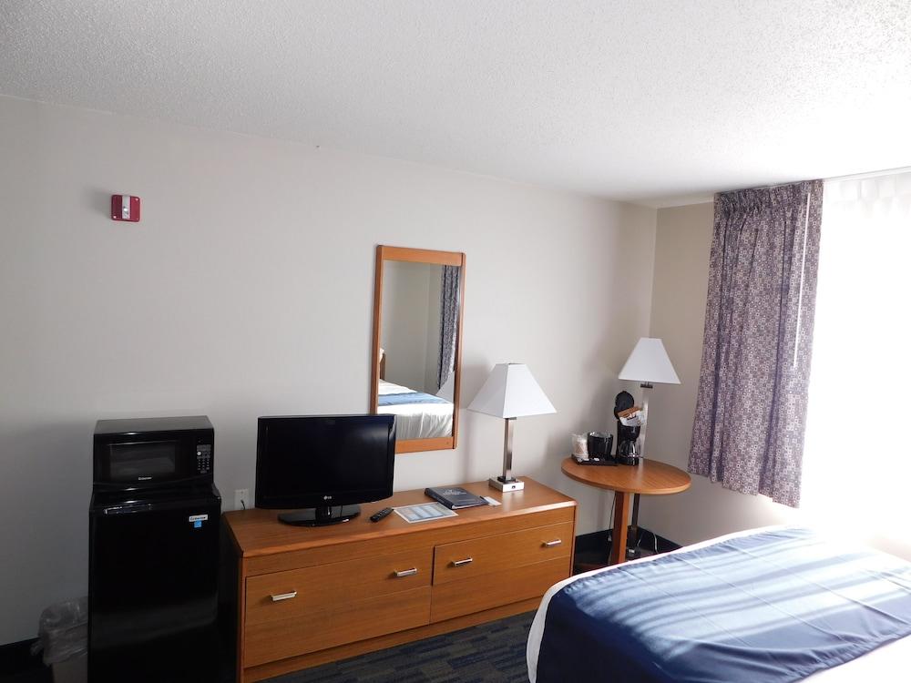 Northwoods Best Inn - Chetek