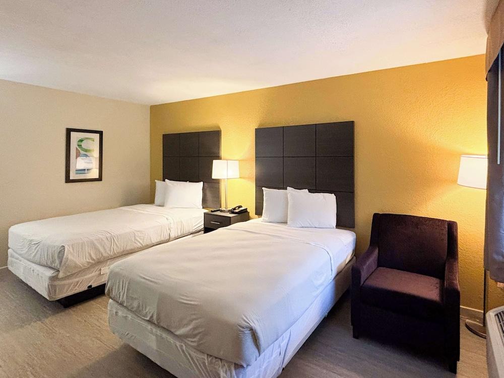 Motel 6 Charlotte, NC - Northlake