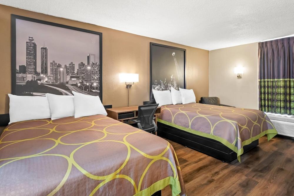 Super 8 by Wyndham Commerce