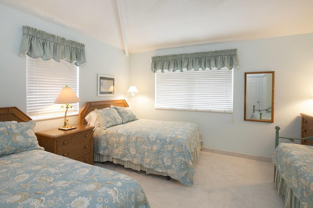 Silver Sands Condominiums