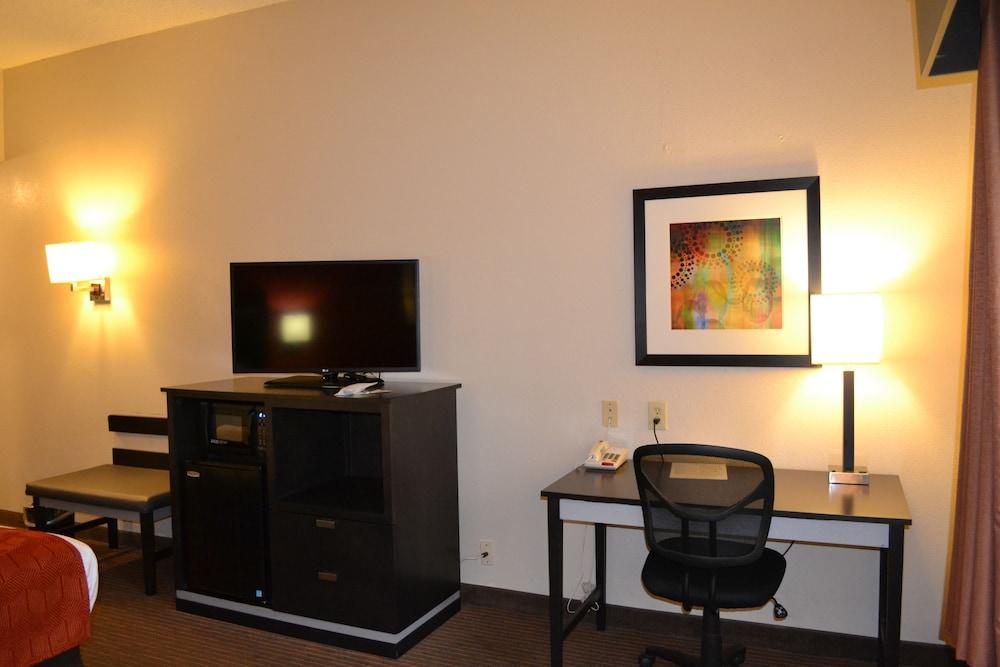 Days Inn by Wyndham Laurel MS