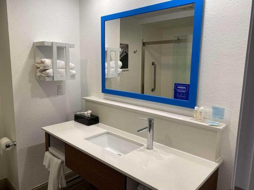 Hampton Inn Ft. Chiswell-Max Meadows