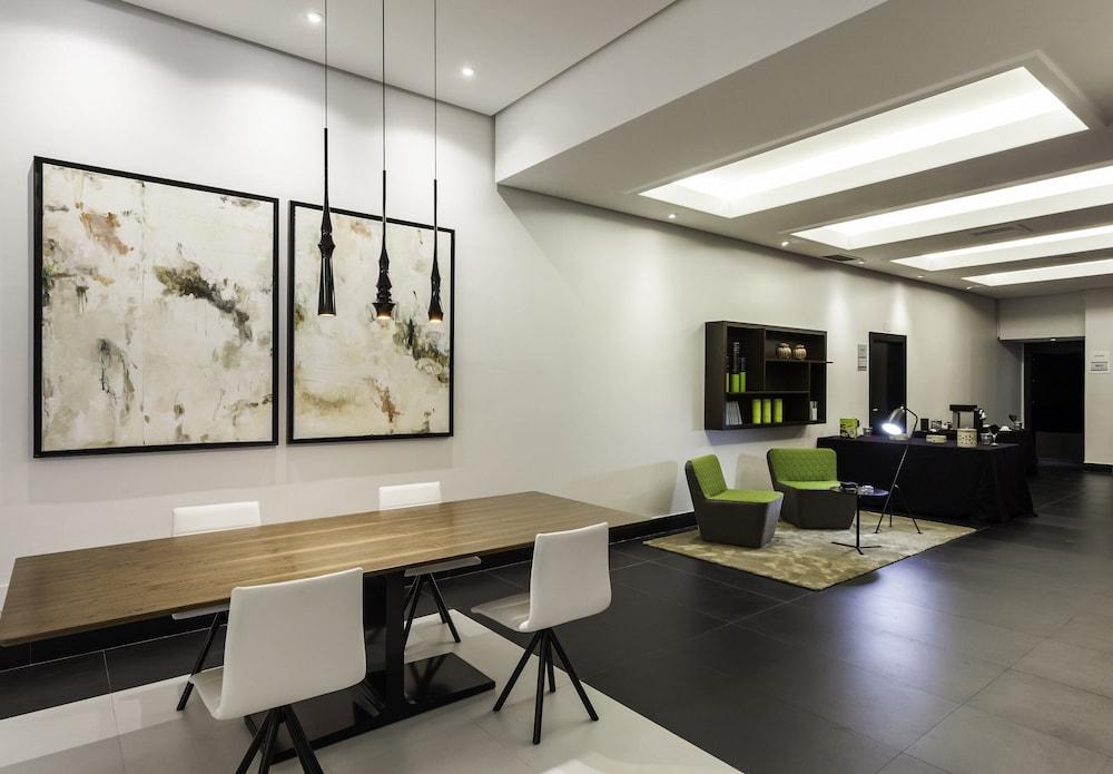 Hotel ILUNION Suites Madrid