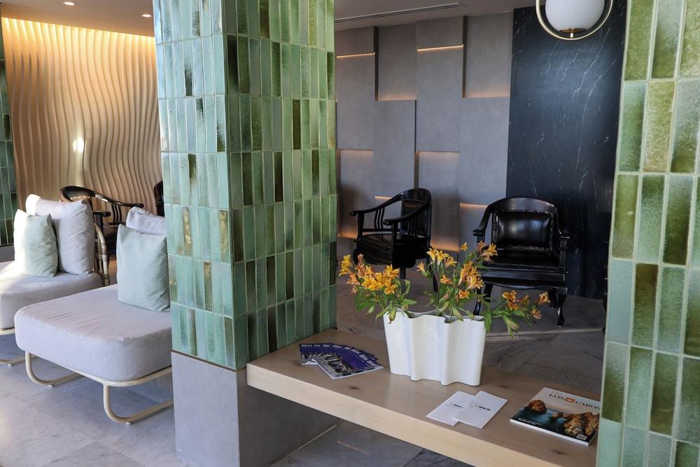 Seven Crown La Paz Malecon