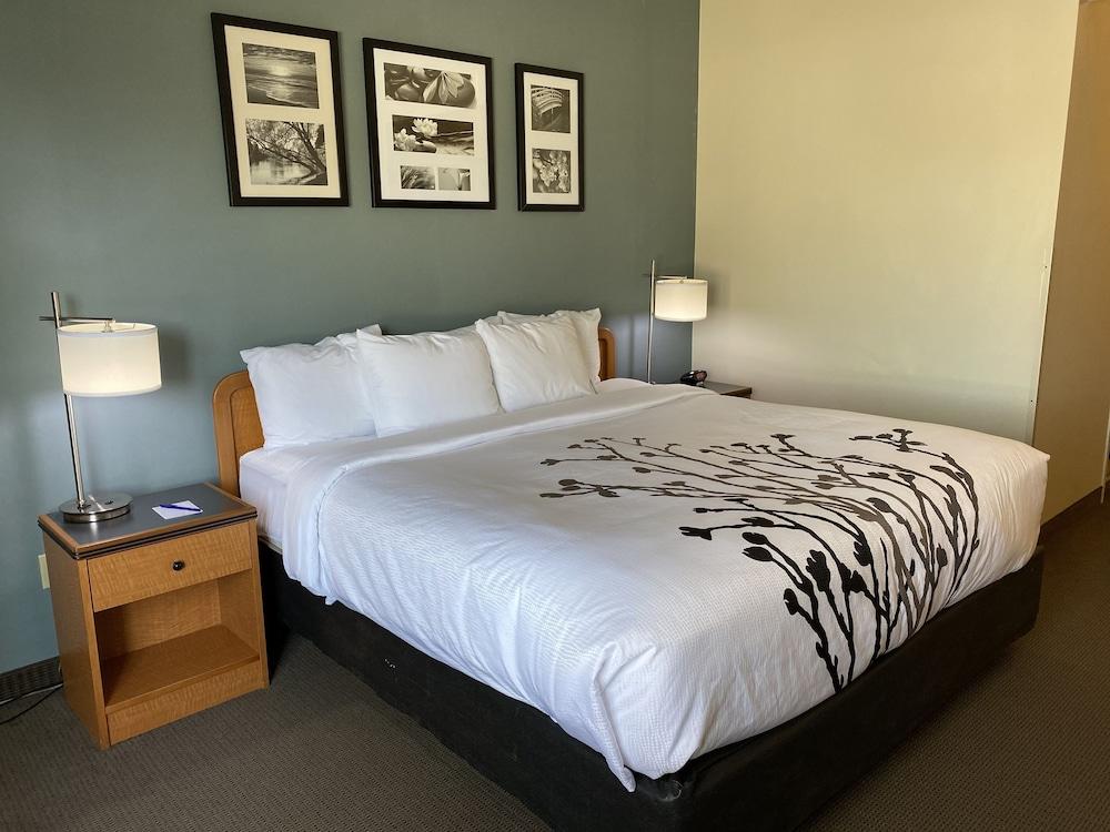 Sleep Inn & Suites Davenport - Quad Cities