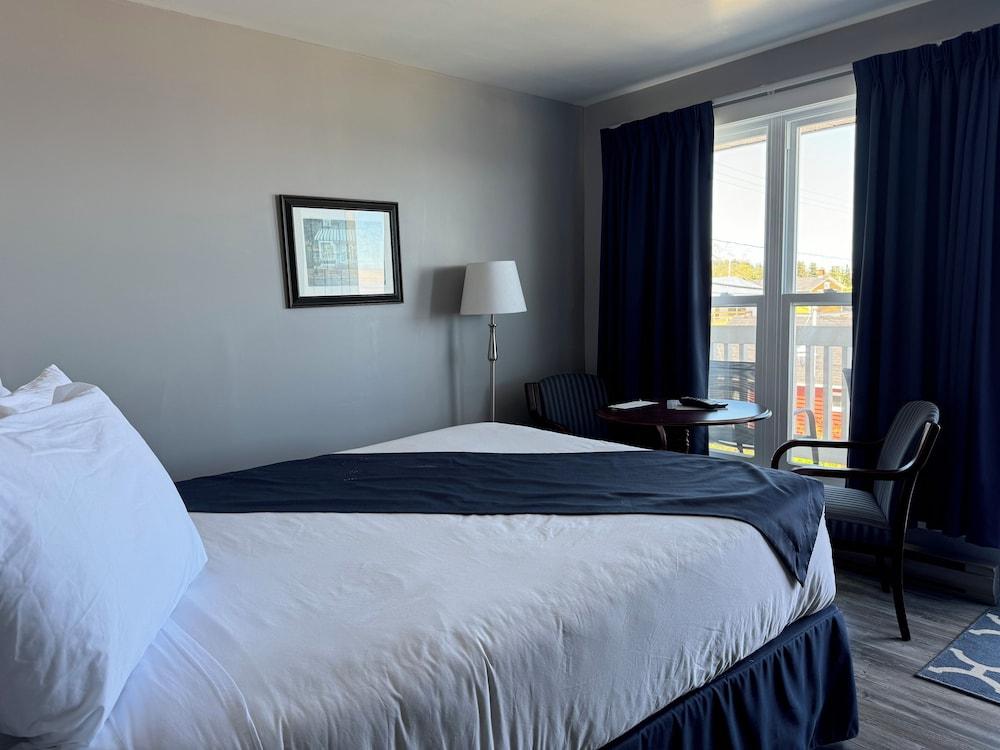 Hotel Motel Fleur De Lys