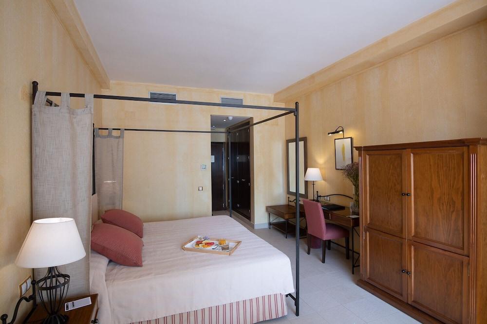 Intelier Airén Hotel