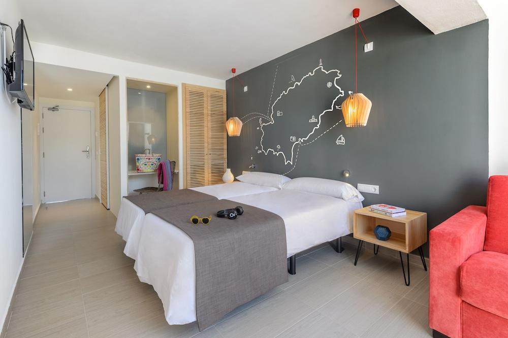 Hotel Vibra Cala Tarida