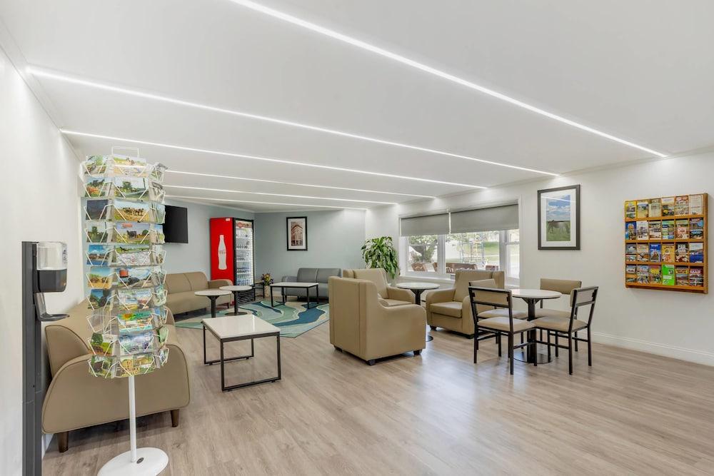 Quality Inn Smoketown - Lancaster Area