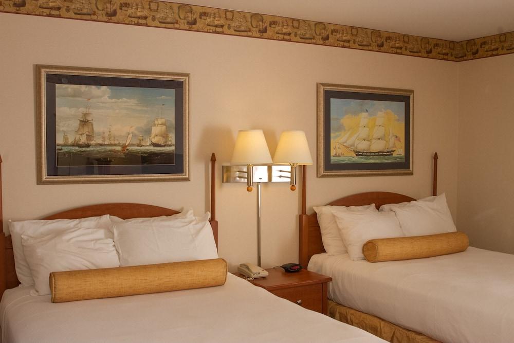 Flagship Inn and Suites