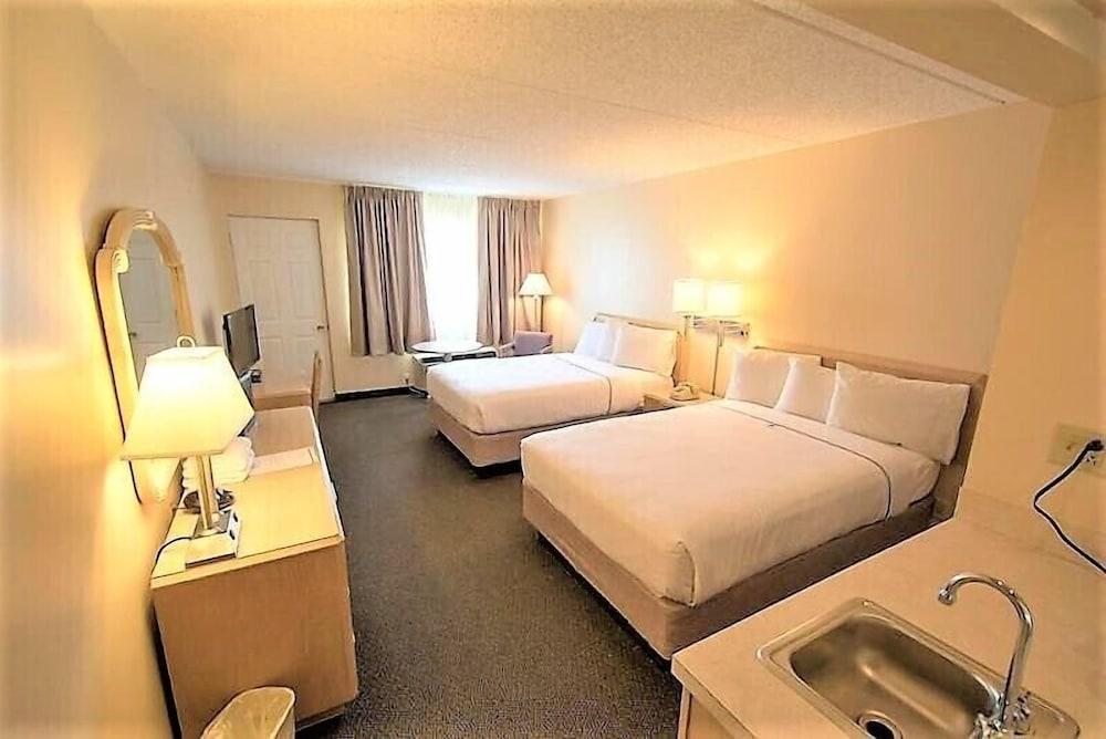 Bonnie Castle Resort & Marina