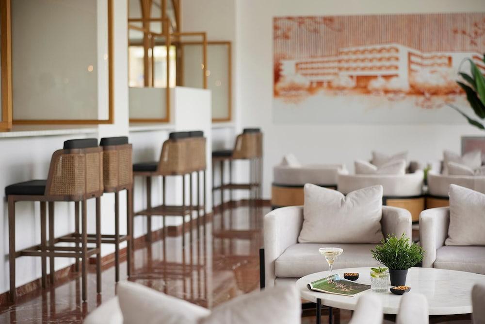 Kassandra Palace Seaside Resort