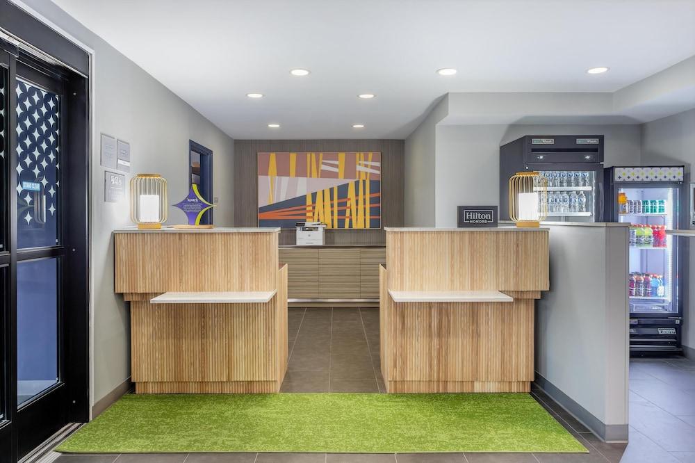 Spark by Hilton Clarion