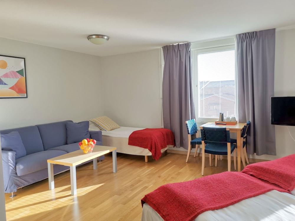 2Home Hotel Apartments