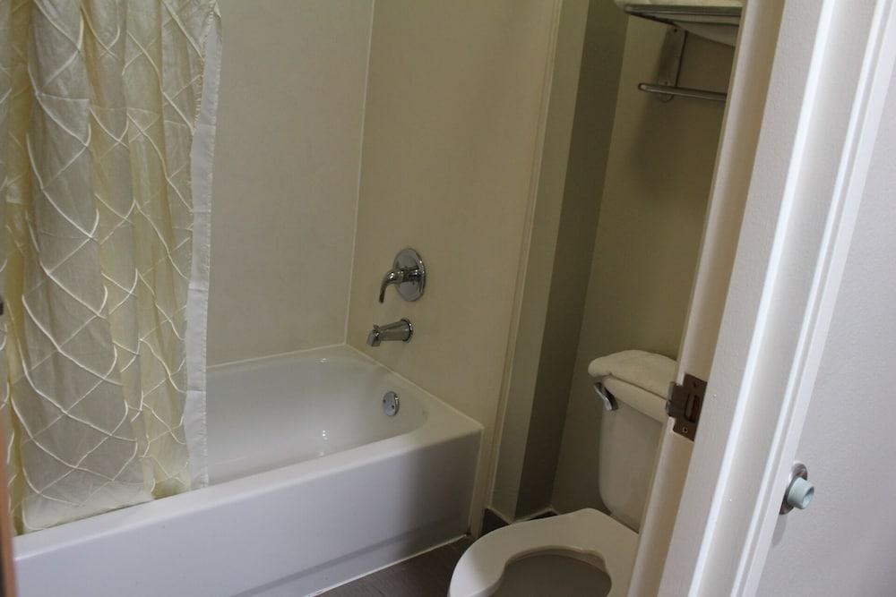 Homegate Inn and Suites