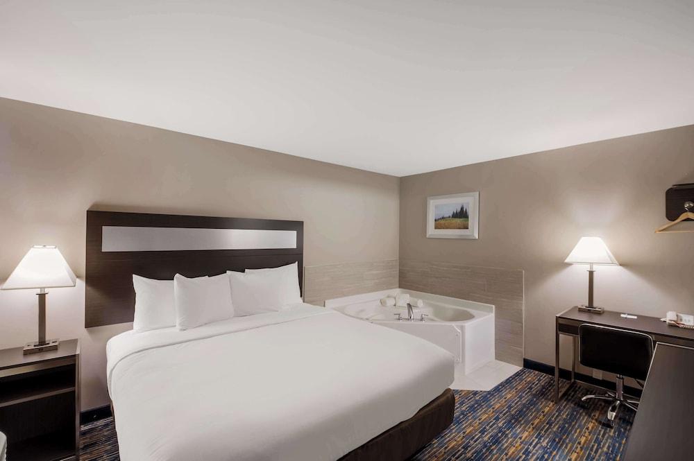 Americas Best Value Inn Farmington