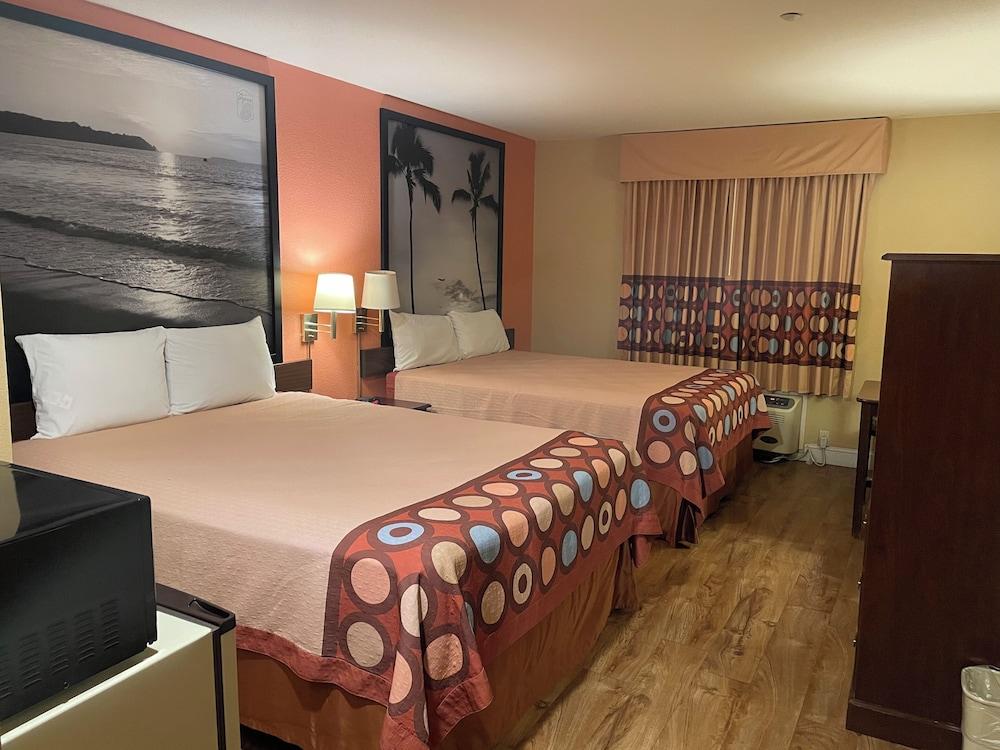 Harvest Inn, Dixon/ UC Davis.