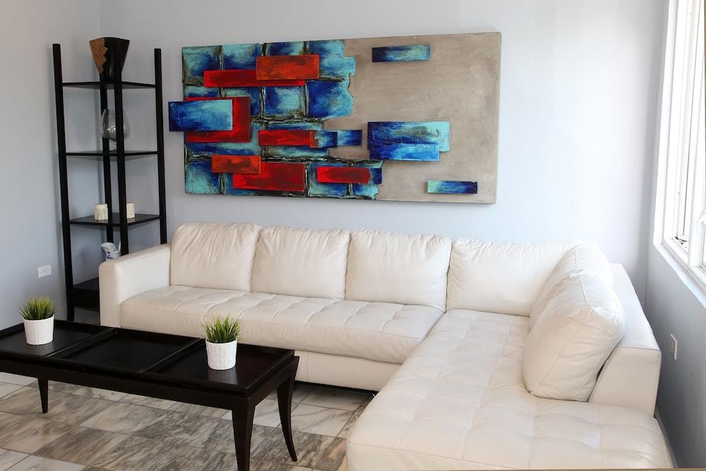 Coral Princess Hotel