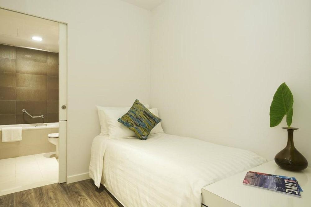 PARKROYAL Serviced Suites Singapore