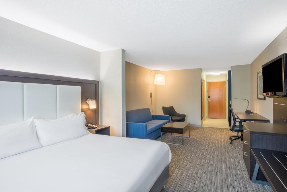 Holiday Inn Express Hotel & Suites Boston-Marlboro by IHG