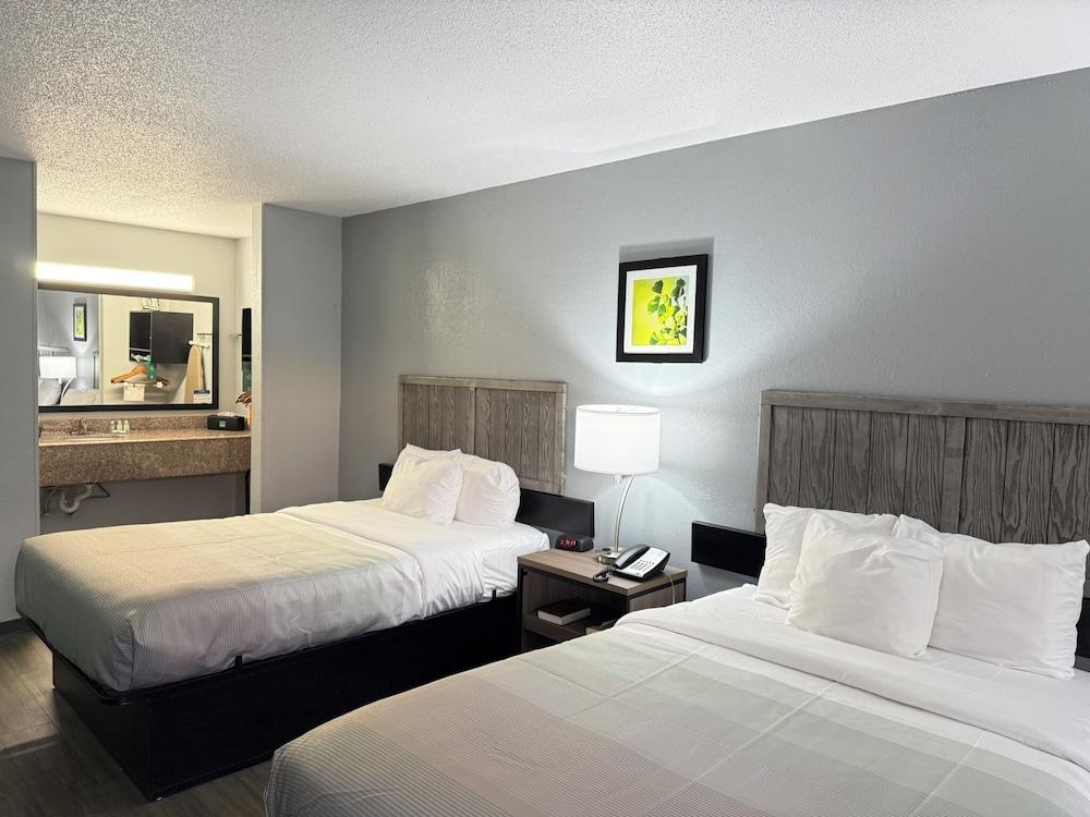 Quality Inn Crestview I-10 Eglin AFB Area