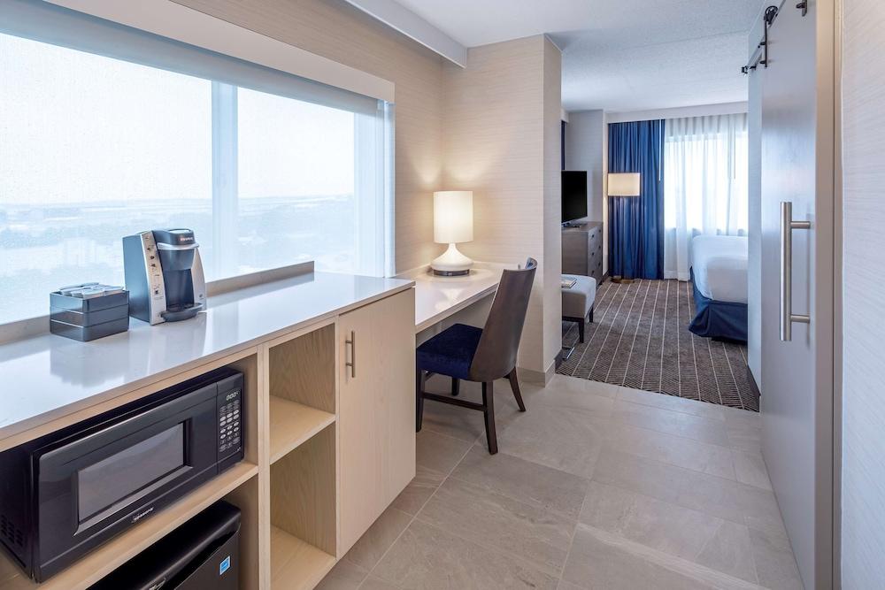 Embassy Suites Boston Logan Airport