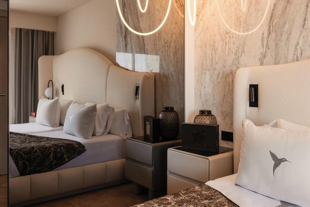 The Unexpected Ibiza Hotel - Ushuaïa Club entrance included