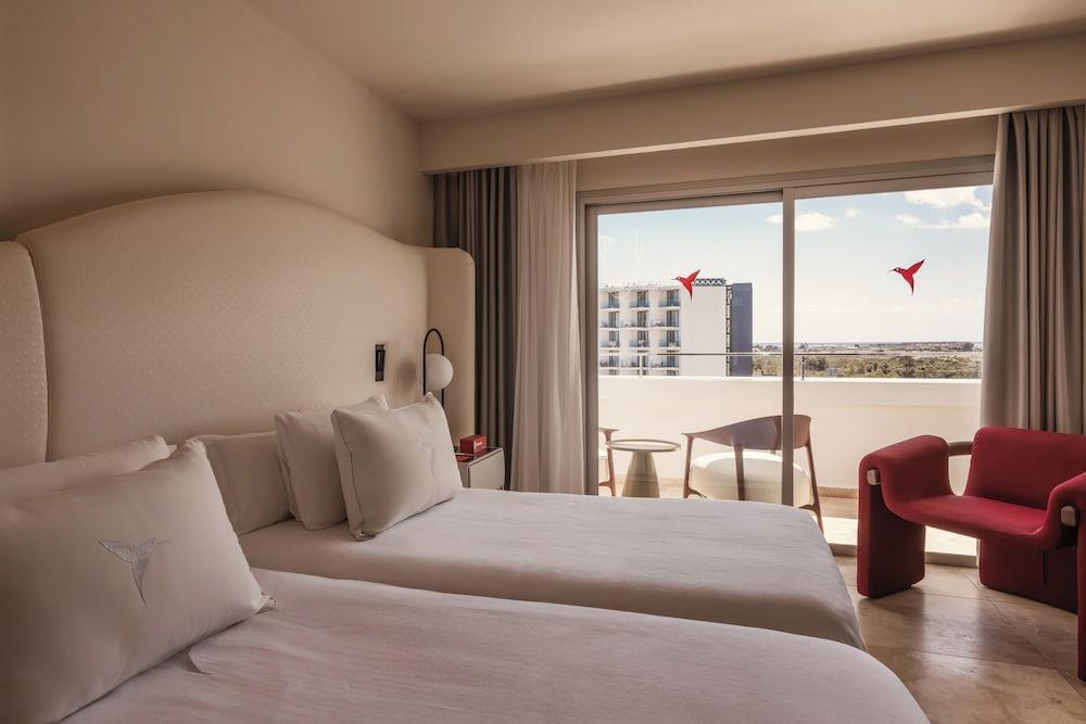 The Unexpected Ibiza Hotel - Ushuaïa Club entrance included