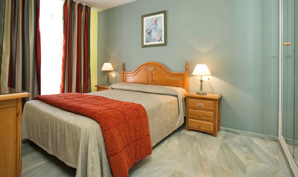 Apartamentos Ona Campanario