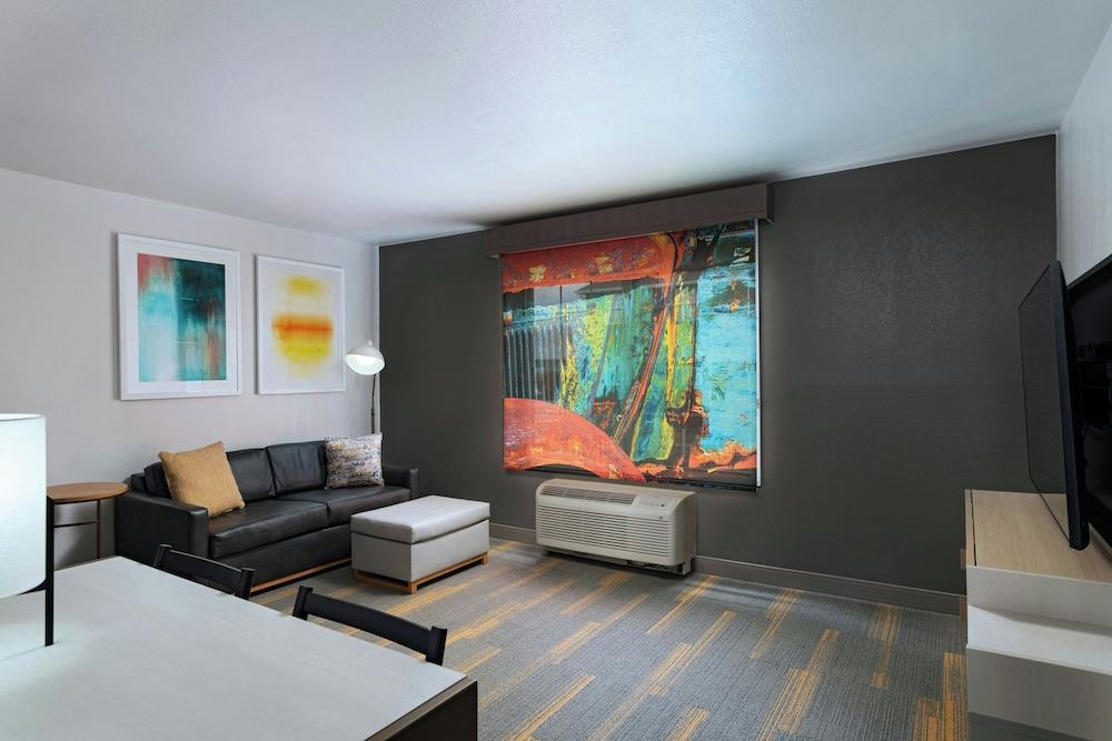 Towneplace Suites By Marriott