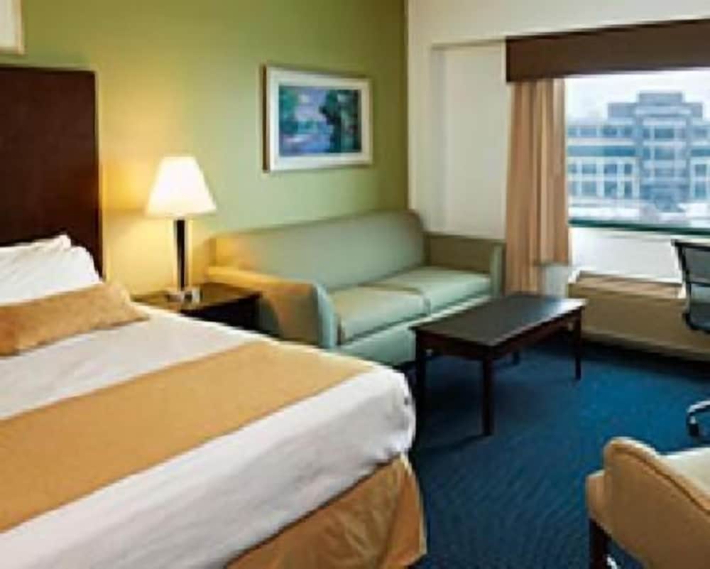 Grand Harbor Resort and Waterpark