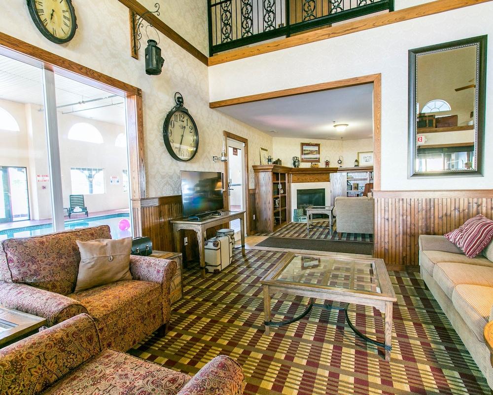 Comfort Inn Warrensburg Station