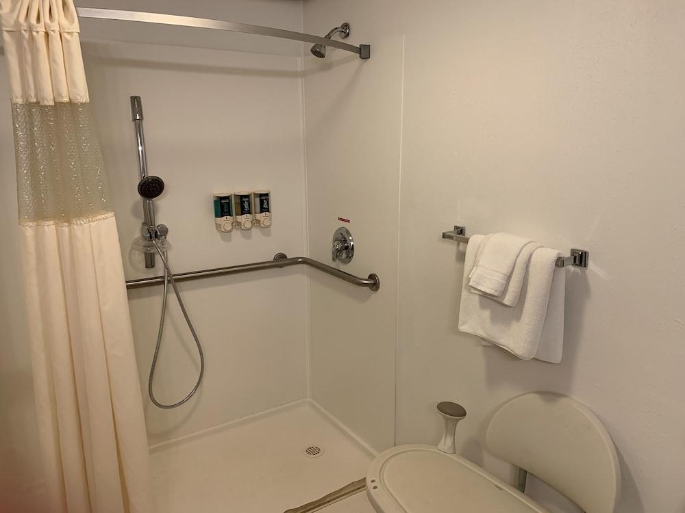 Baymont by Wyndham Petoskey