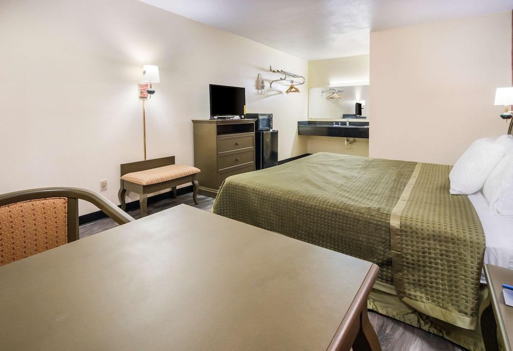 Rodeway Inn Ranger I-20