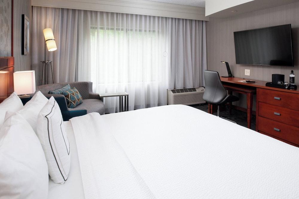 Courtyard by Marriott High Point