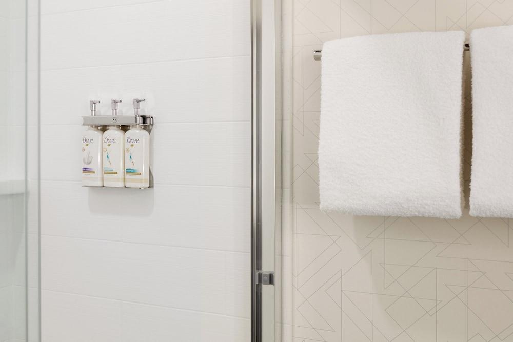 Holiday Inn Express Logan by IHG