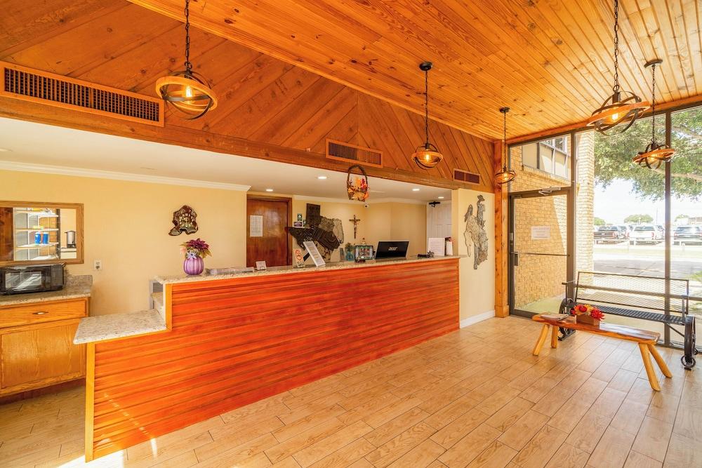 River Valley Motor Inn