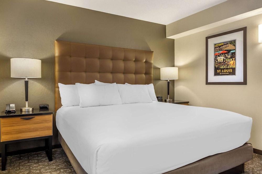 Drury Inn & Suites Southwest St. Louis