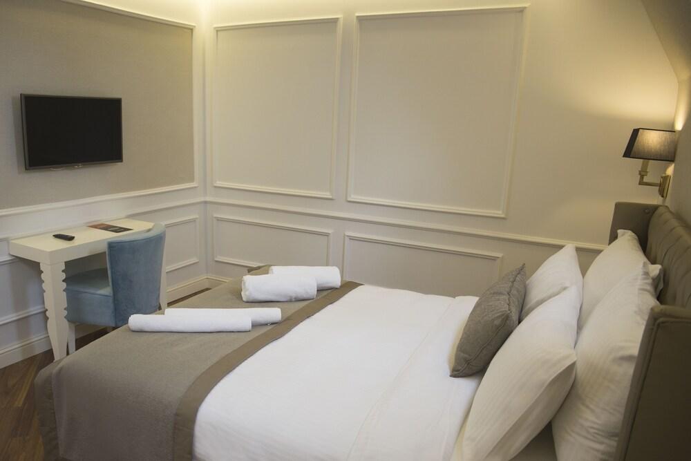 Hotel Mina – Special Class