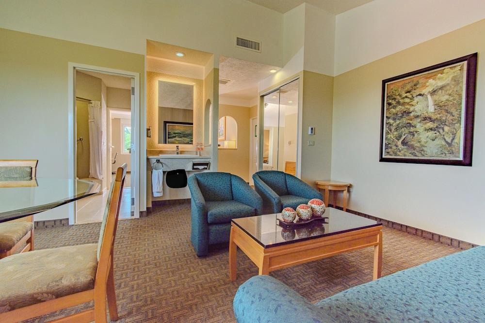 Holiday Inn Cuernavaca by IHG