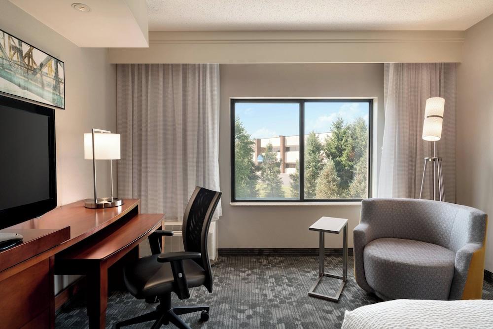 Courtyard by Marriott Ewing Princeton