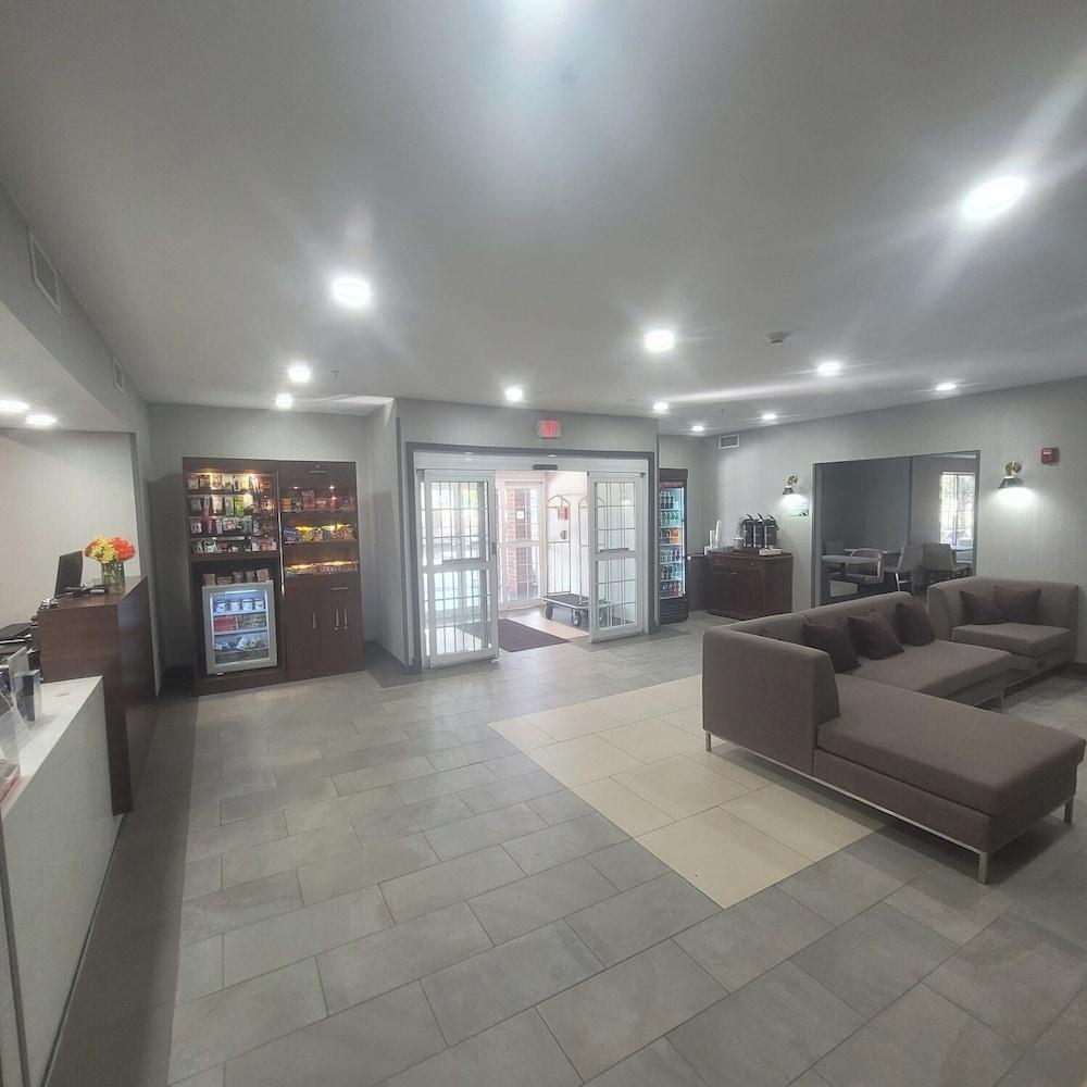 Wingate by Wyndham Mansfield OH